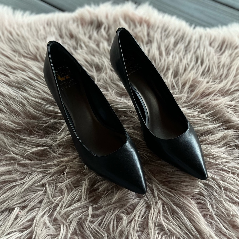 NEW MONET KITTY HEELS WOMENS SZ 9